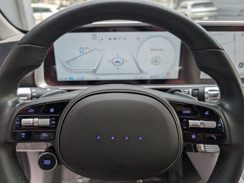 Used 2023 Hyundai Ioniq 6 SEL image 17