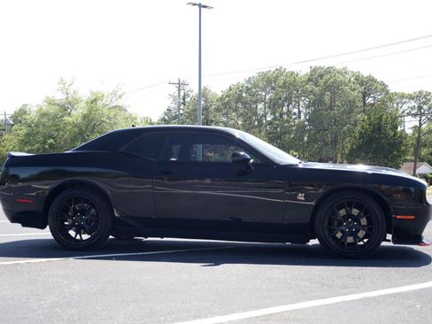 Used 2019 Dodge Challenger R/T Scat Pack RWD image 6
