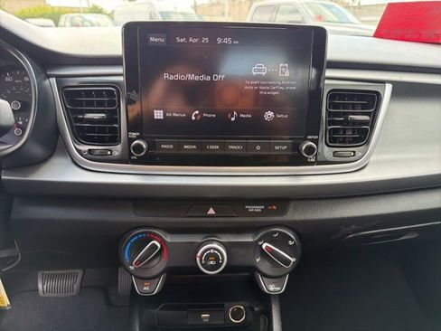 Used 2023 Kia Rio LX FWD image 5