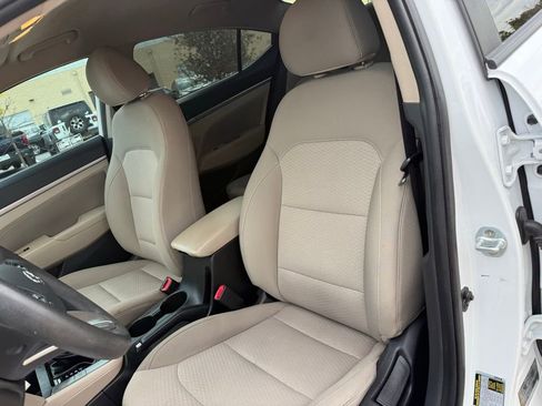 Used 2019 Hyundai Elantra SEL image 13