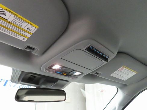 Used 2023 Ford F450 XLT image 17