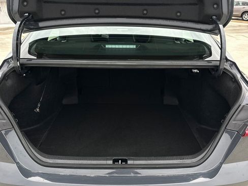 Certified 2025 Toyota Camry SE image 6