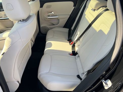 New 2026 Mercedes-Benz GLA 250 image 23