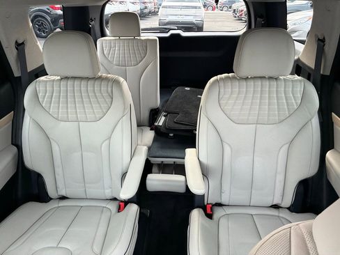 Used 2024 Hyundai Palisade Limited image 15
