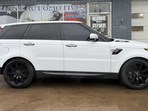 Used 2021 Land Rover Range Rover Sport SE AWD/4WD image 2