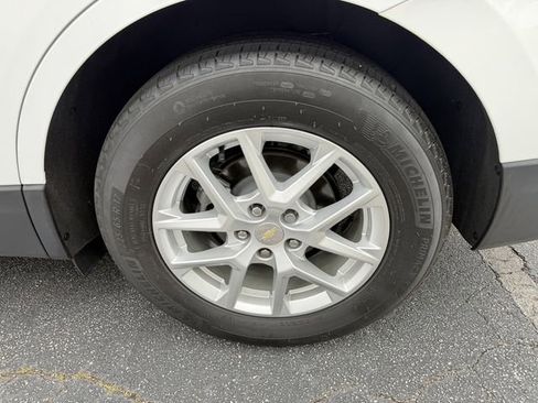 Used 2023 Chevrolet Equinox LS FWD image 40