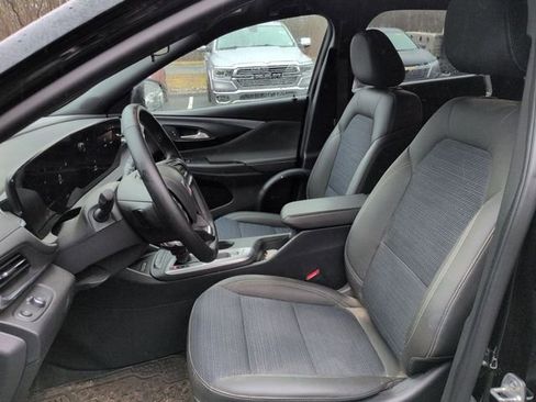 Used 2024 Buick Envista Preferred w/ Convenience I Package image 9