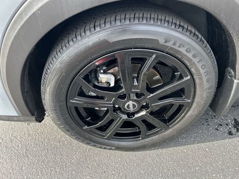 Used 2024 Nissan Kicks SR w/ SR Premium Package image 10