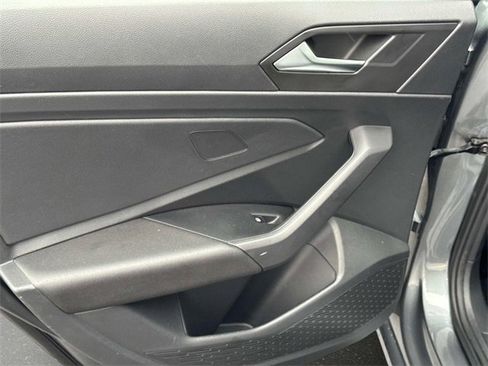 Used 2019 Volkswagen Jetta S w/ Driver Assistance Package image 9