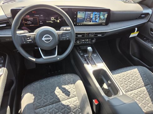 New 2027 Nissan Kicks SV w/ SV Premium Package AWD/4WD image 16