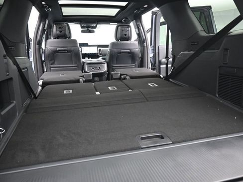 New 2026 Ford Expedition Platinum w/ Stealth Appearance Package AWD/4WD image 25