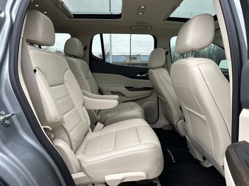 Used 2023 GMC Acadia Denali w/ Denali Ultimate Package image 12