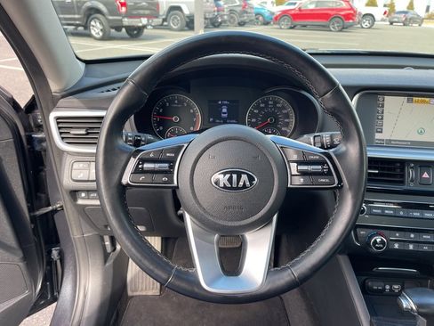 Used 2020 Kia Optima Premium image 16