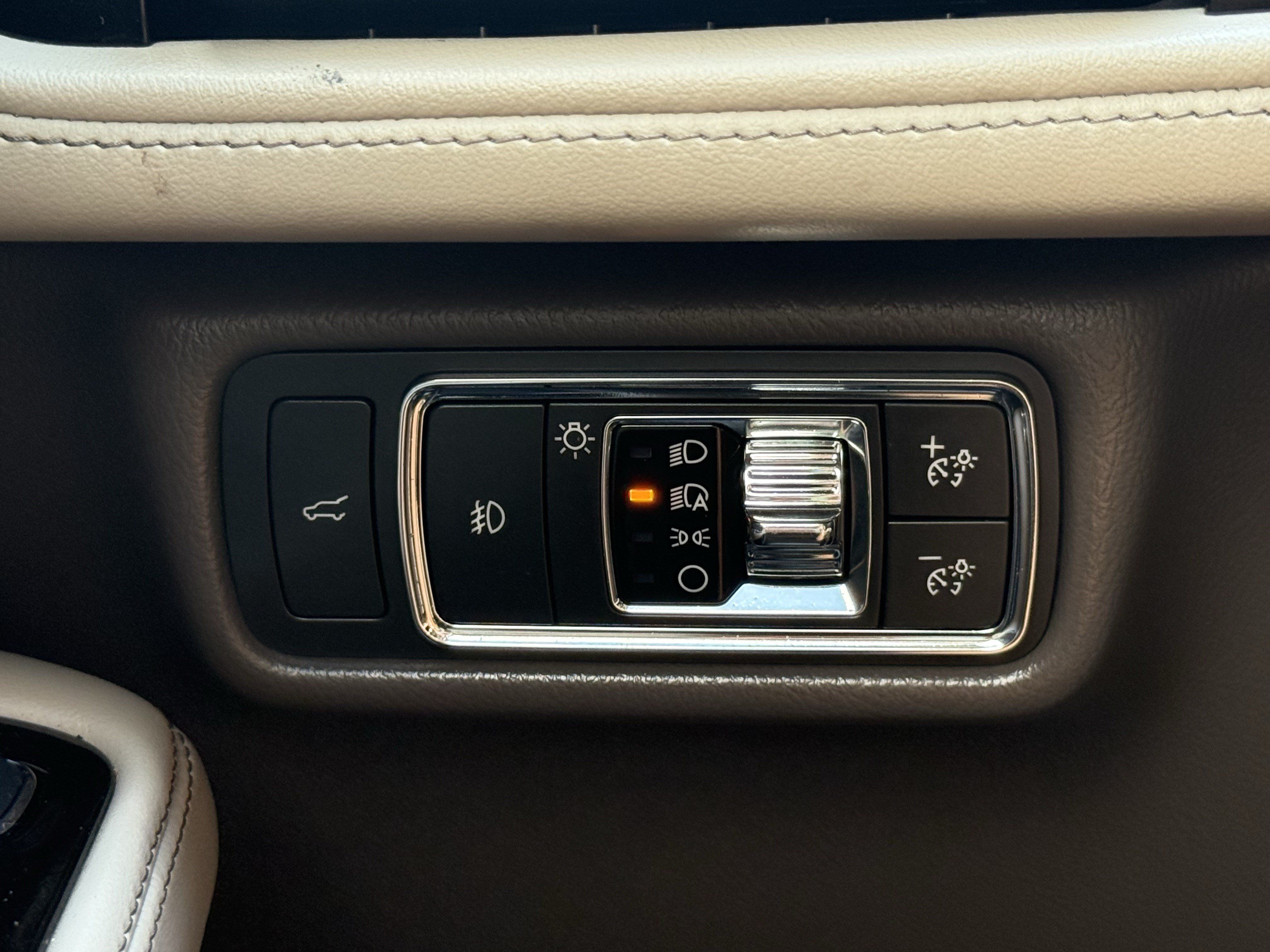 Used 2020 Lincoln Aviator Reserve w/ Equipment Group 201A AWD/4WD image 24