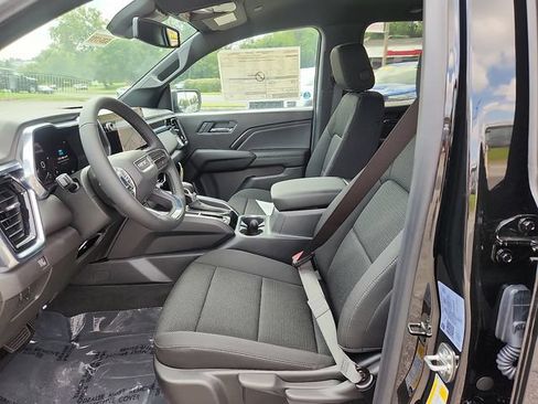New 2026 GMC Canyon Elevation w/ Convenience Package RWD image 9