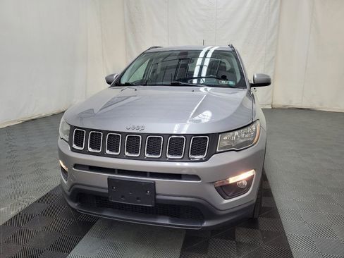 Used 2018 Jeep Compass Latitude w/ Popular Equipment Group AWD/4WD image 15