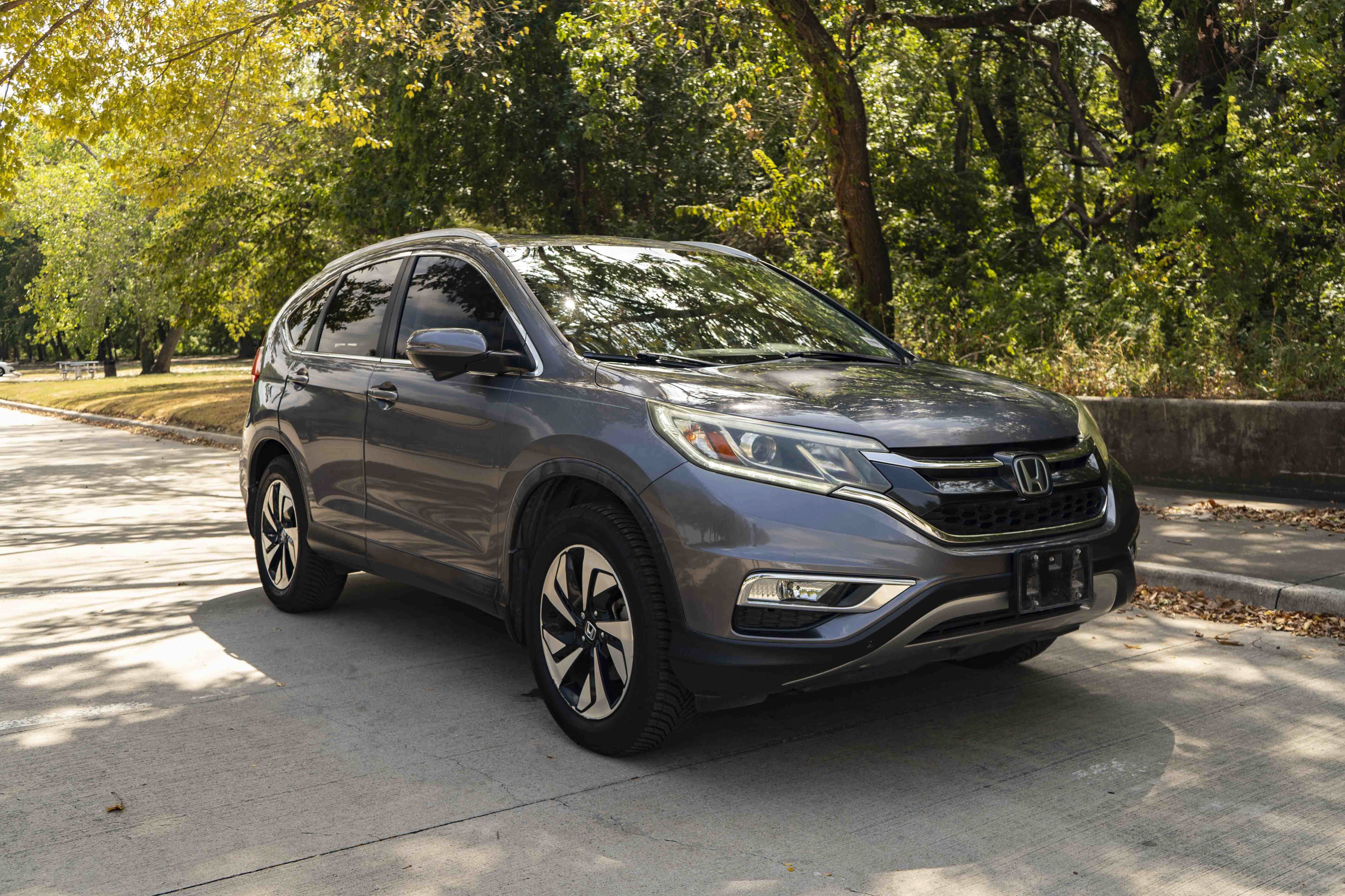 Used 2015 Honda CR-V Touring image 2