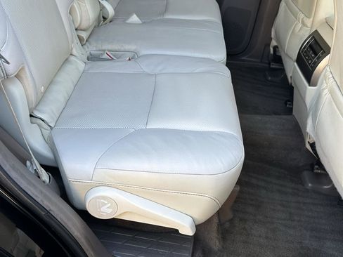 Used 2016 Lexus GX 460 w/ Premium Package AWD/4WD image 18