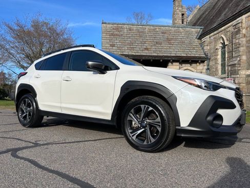 Used 2024 Subaru Crosstrek 2.0i Premium AWD/4WD image 2