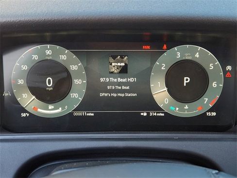 New 2025 Land Rover Range Rover Velar Dynamic SE image 14