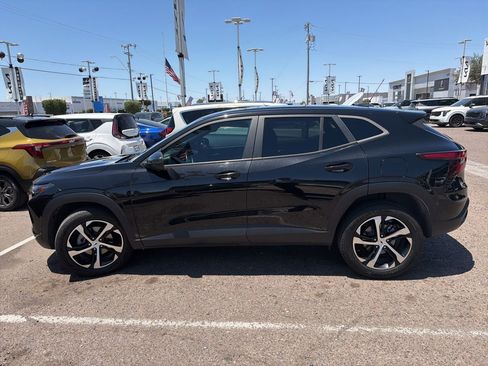Used 2024 Chevrolet Trax RS w/ Driver Confidence Package FWD image 16