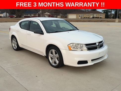 Used 2013 Dodge Avenger SE image 2