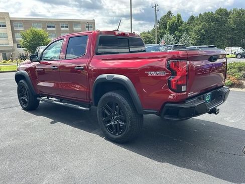 Used 2024 Chevrolet Colorado Trail Boss w/ Technology Package AWD/4WD image 6