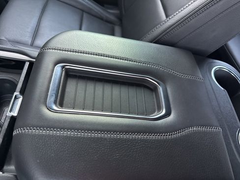 Used 2022 GMC Yukon Denali image 26