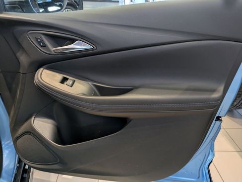 Used 2025 Buick Encore GX Sport Touring w/ Advanced Technology Package image 23