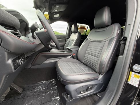 Used 2025 Ford Explorer ST-Line RWD image 9