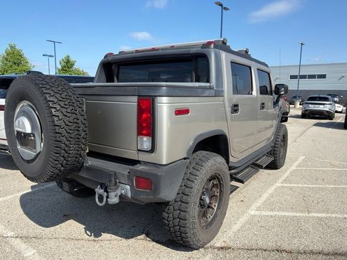 Used 2005 HUMMER H2 SUT w/ Preferred Equipment Group AWD/4WD image 5