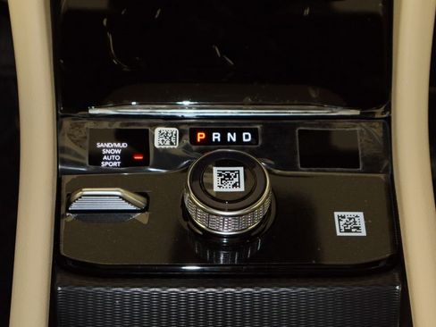 New 2025 Jeep Grand Cherokee L Limited image 13