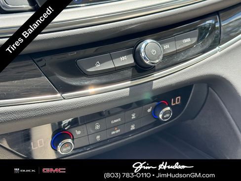 Used 2023 Buick Enclave Essence image 36