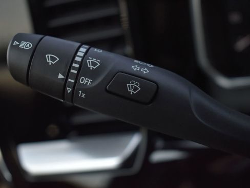 New 2026 GMC Sierra 1500 SLE image 22