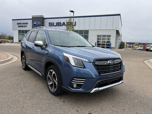 Used 2022 Subaru Forester Touring image 9