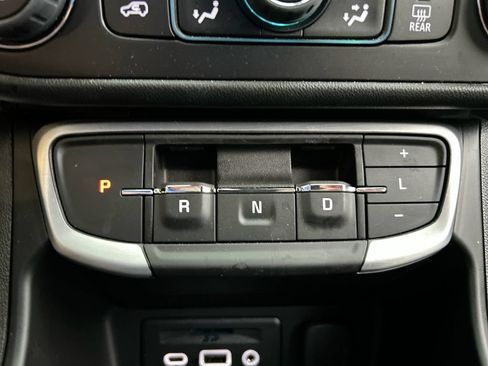 Used 2023 GMC Terrain SLT w/ Elevation Edition AWD/4WD image 19