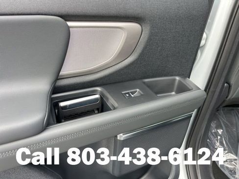 New 2026 Ford Expedition Active RWD image 13