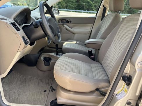Used 2007 Ford Focus S FWD image 20