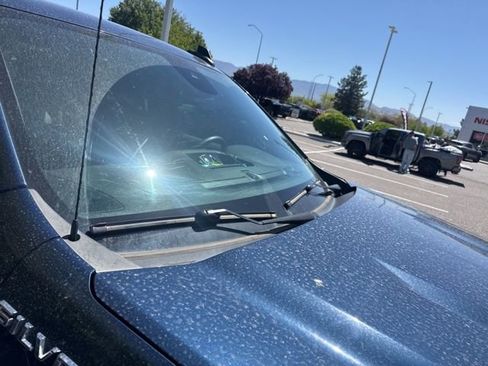 Used 2022 Chevrolet Silverado 1500 Custom image 27