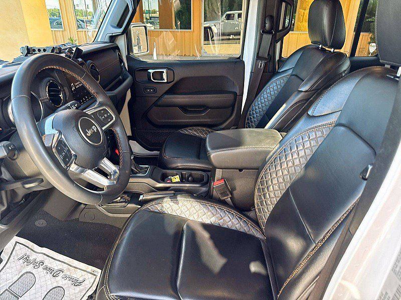 Used 2023 Jeep Gladiator Overland AWD/4WD image 10