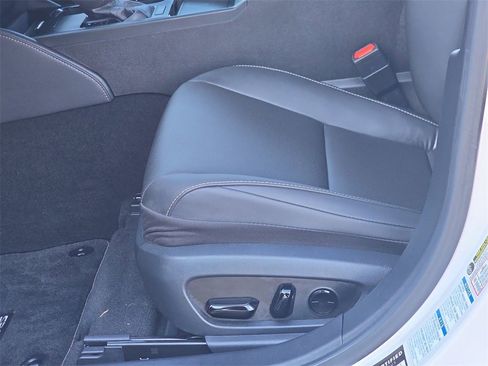 Used 2024 Lexus ES 250 w/ Premium Package image 28