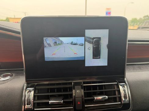 Used 2021 Lincoln Navigator L Reserve AWD/4WD image 19