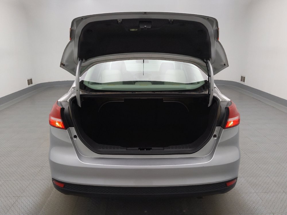 Used 2015 Ford Focus SE FWD image 29