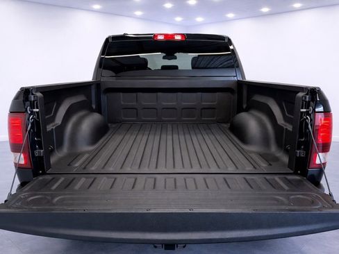 Used 2022 RAM 1500 Classic Warlock image 9