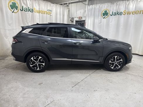 Used 2023 Kia Sportage EX w/ EX Premium Package AWD/4WD image 16
