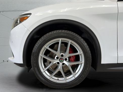 Used 2019 Alfa Romeo Stelvio Ti Sport w/ Quick Order Package 22S Sport AWD/4WD image 36