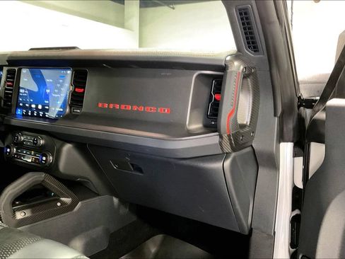 Used 2025 Ford Bronco Raptor AWD/4WD image 18