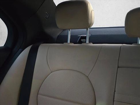 Used 2018 Mercedes-Benz C 300 4MATIC Sedan image 10