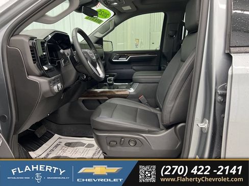 Used 2025 GMC Sierra 1500 Elevation w/ Elevation Premium Package AWD/4WD image 9