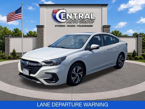 Used 2024 Subaru Legacy Premium AWD/4WD image 3